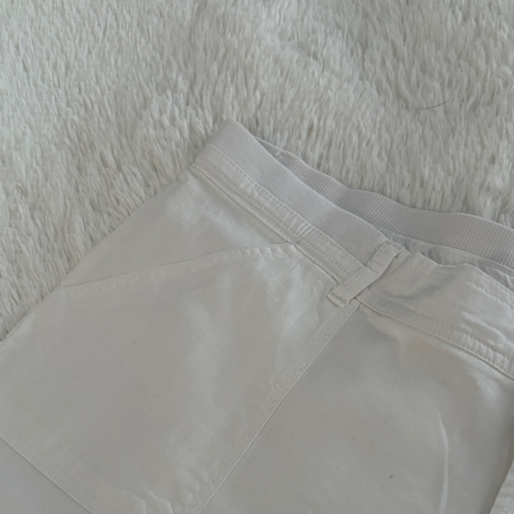 White Women’s Size 16 Shorts NWT Fresh - Picture 8 of 14